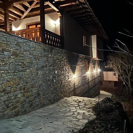 Владимировата Къща Ковачевица Guest house *